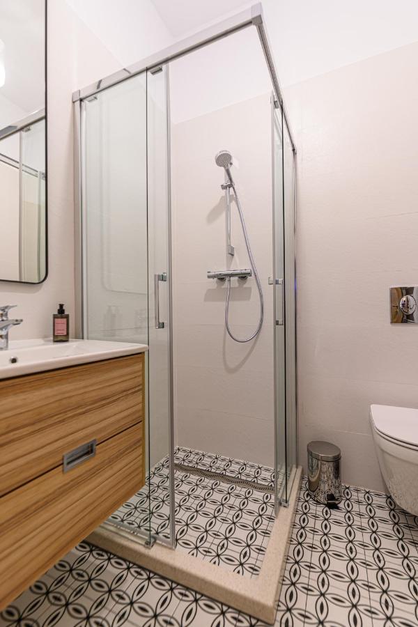 Uptown 46 Apartment บราชอฟ ภายนอก รูปภาพ